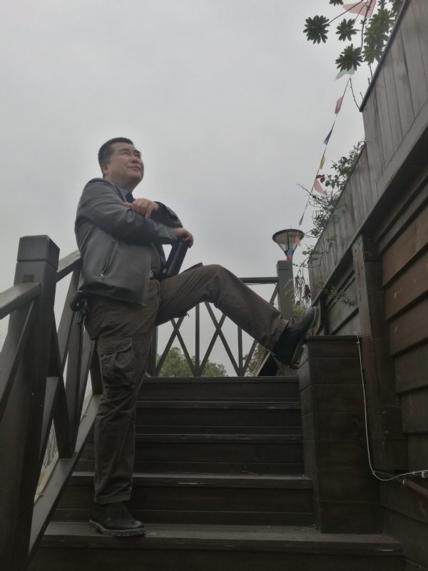 孤单背影的第一张照片--古田交友网