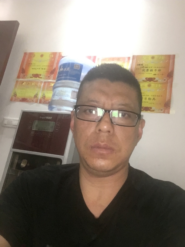 牵手的第一张照片--古田交友网
