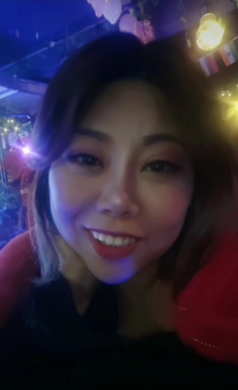收快递的费仙女的第一张照片--古田交友网