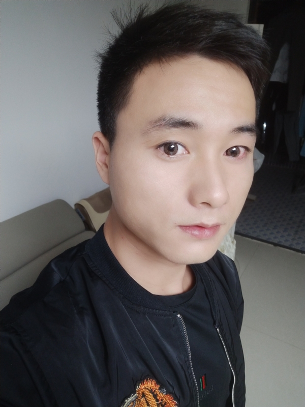 何凡的第三张照片--古田交友网